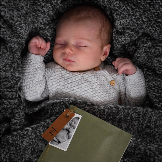 Geboortekaartje | jongen | mosgroen | leren label