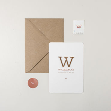Geboortekaartje Waldemar | jongen | houten letter (donker) | winters