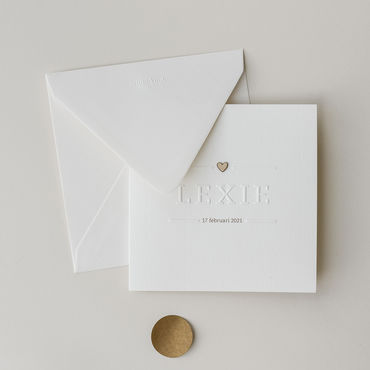 Geboortekaartje Lexie | preeg | houten hartje | blinggoud