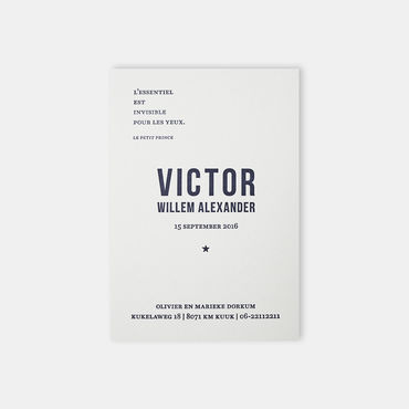 Geboortekaartje_letterpress_ruitjespapier_deftig blauw_150x104